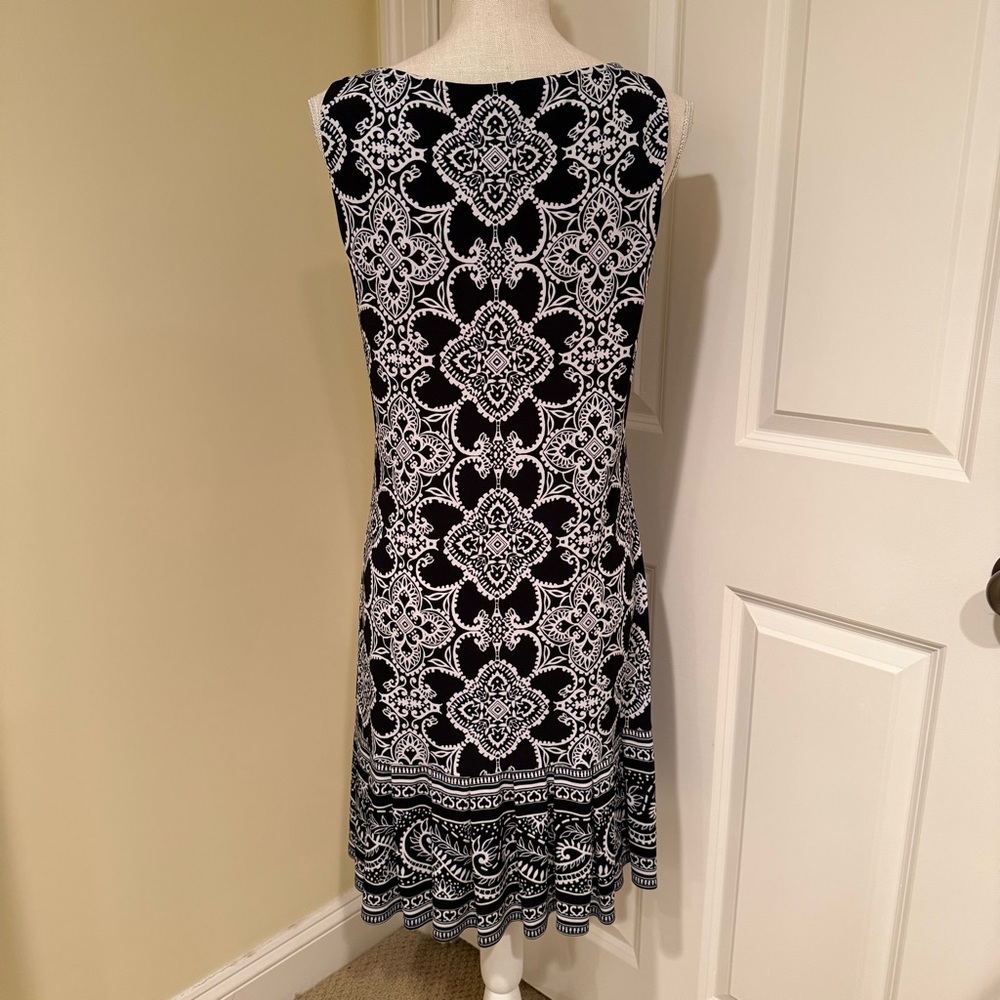NEW WHITE HOUSE BLACK MARKET DRESS - Picture 14 of 16